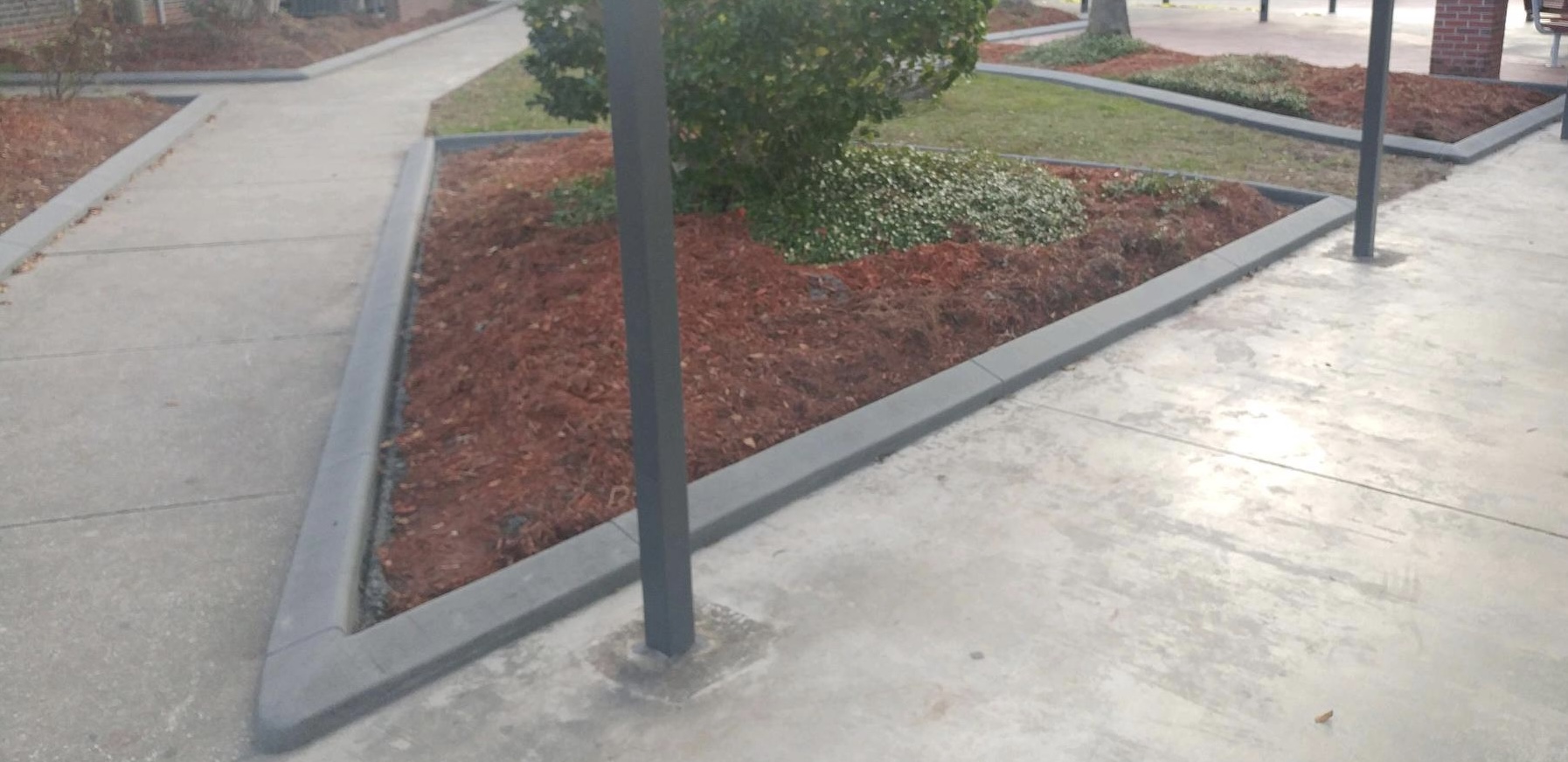 Concrete edging