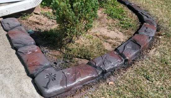 Carolina Carved Stone- Sun Gray/Brick Red